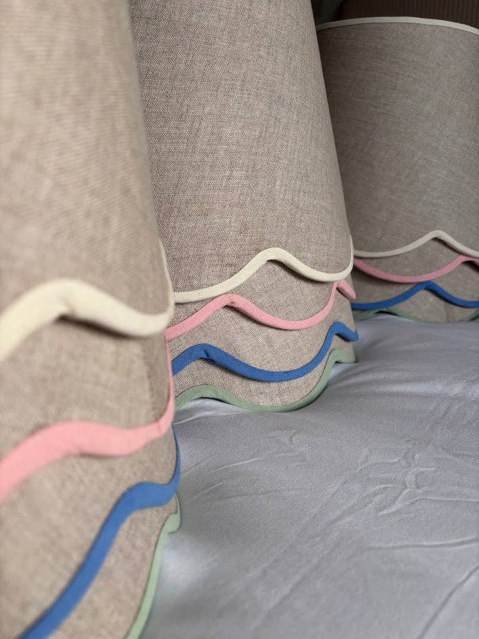 Scallop linen green trim Lampshade