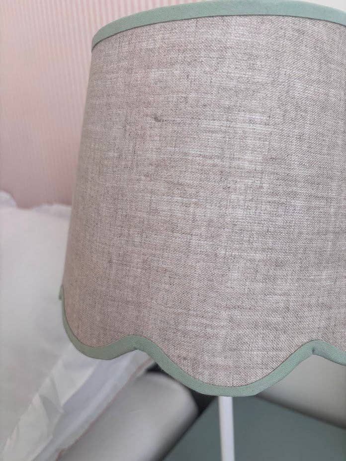 Scallop linen green trim Lampshade