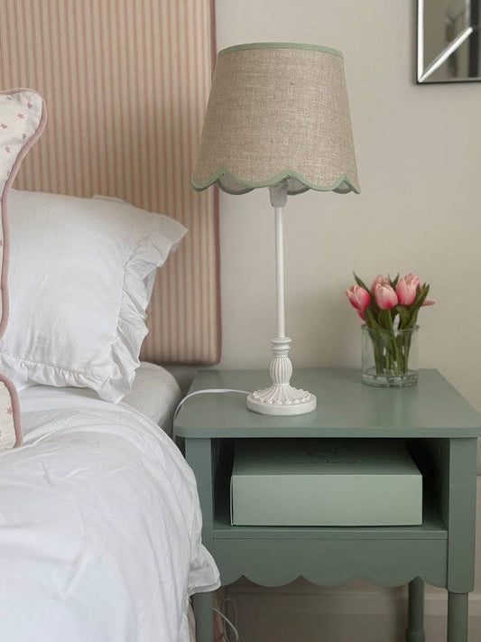 Scallop linen green trim Lampshade
