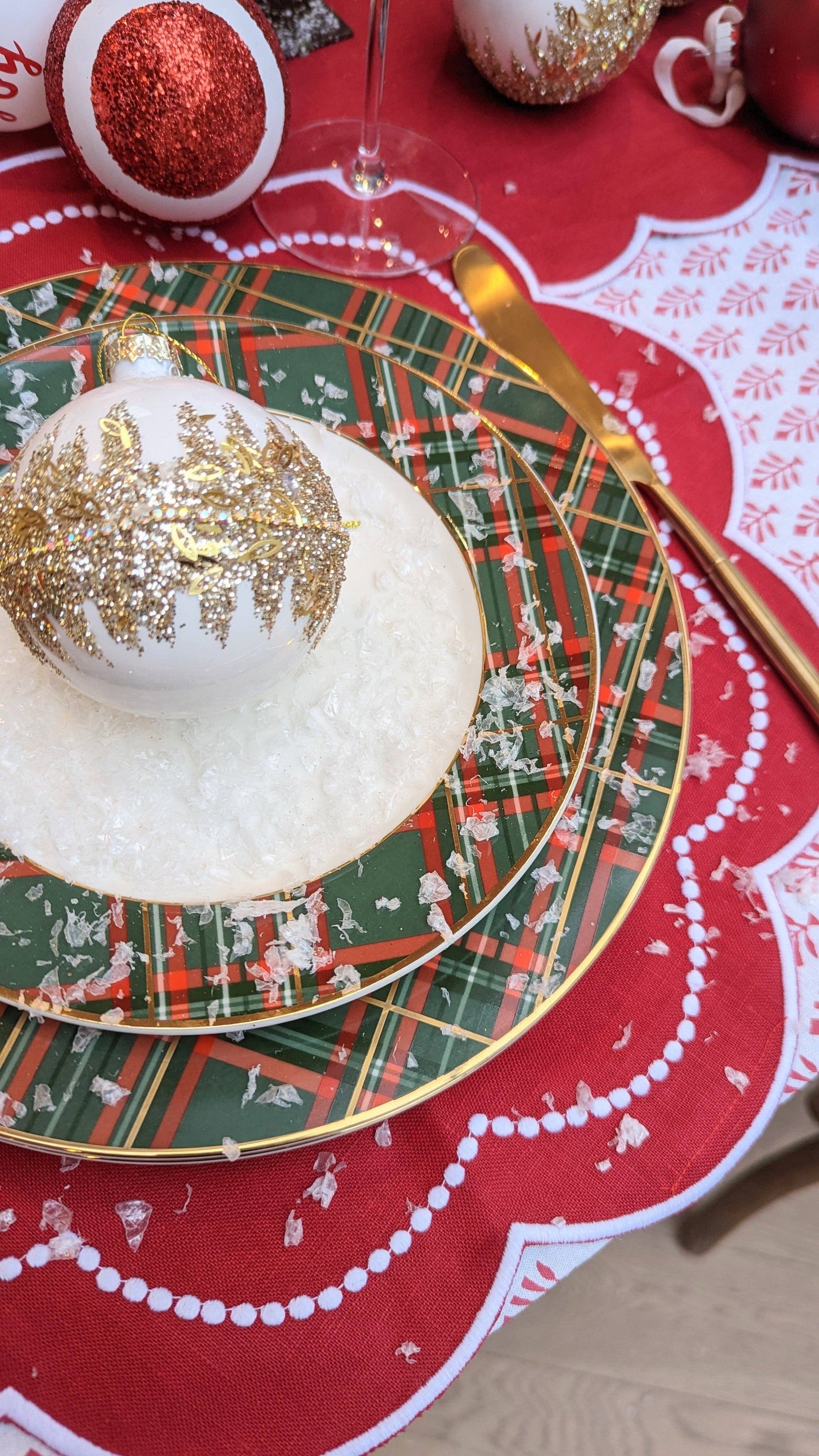 Sofia Red Tablecloth