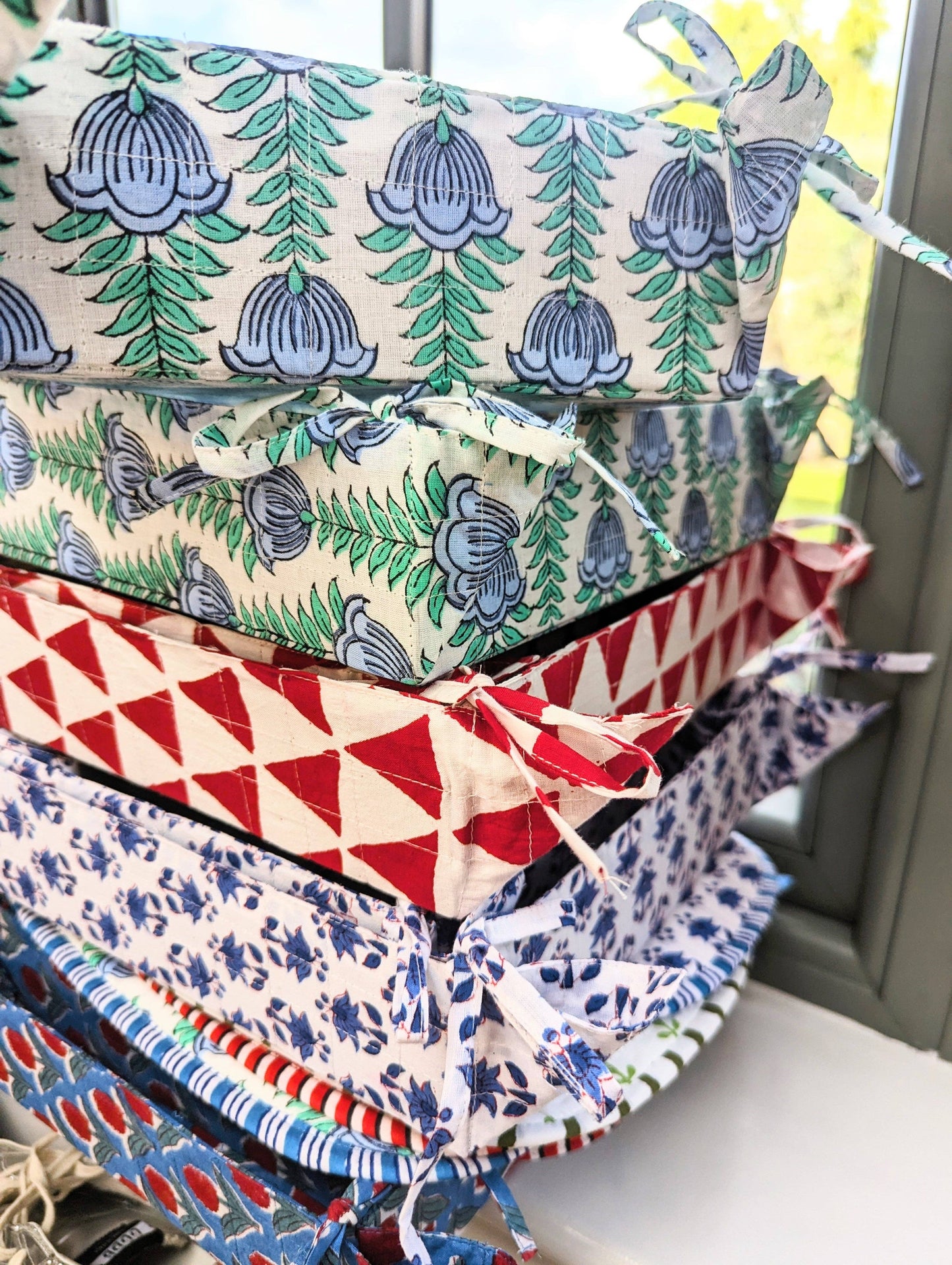 Sophie printed tray: 22x22cm